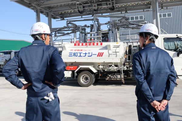 ドライバー/運転手 長時間運転・泊まり勤務ナシ！手積み手降ろしゼロ！無理の少ないドライバー