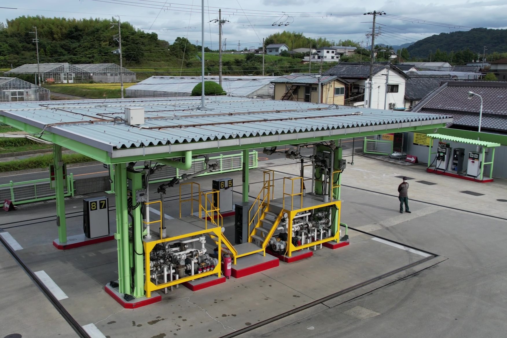 [正社員]ドライバー/運転手 [タンクローリー]長時間運転・泊まり勤務ナシ！手積み手降ろしゼロ！無理の少ないドライバー