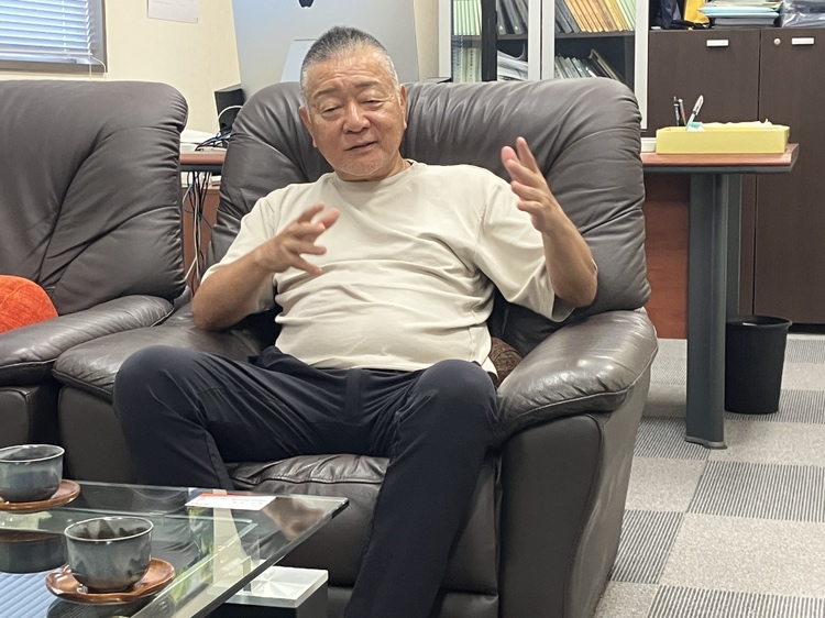 平野豆富製造所の製造風景